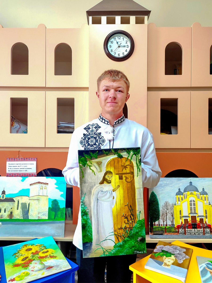 Ihor paintings art smile success impact